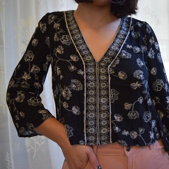 BOHO Cropped Top - Picture 2 of 6